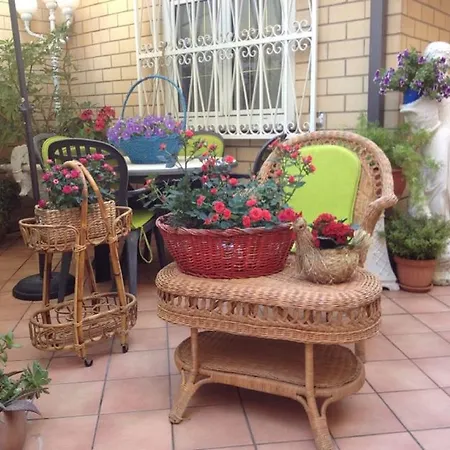 Lucilla's World Bed & Breakfast *